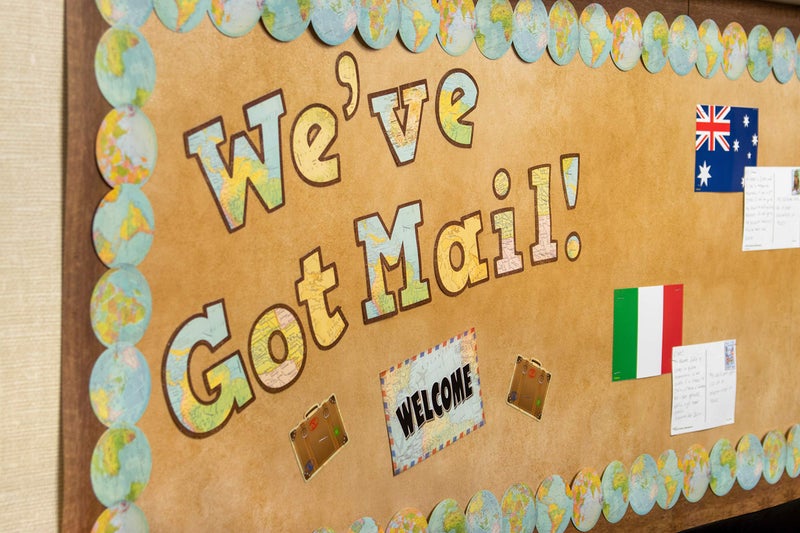 Teacher Created Resources Travel The Map Luggage Mini Accents (TCR8572) - Image 2